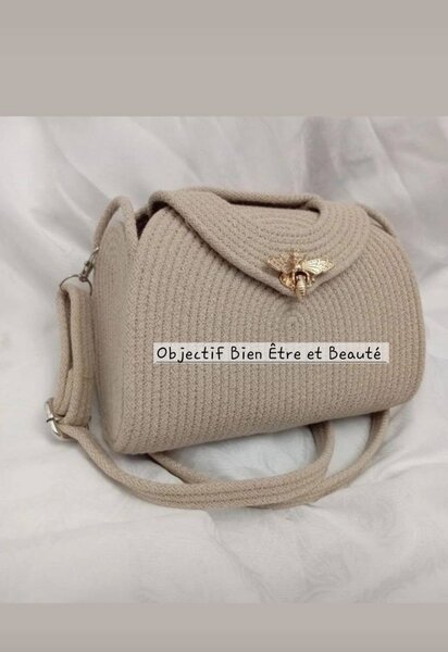 Sac à main tricoté élégant