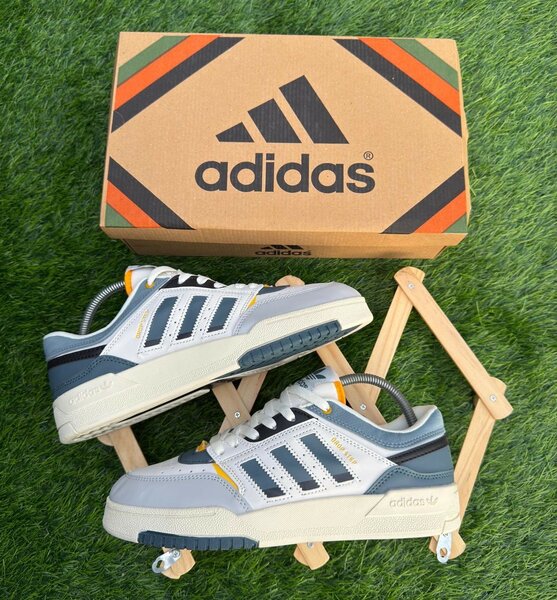 Adidas Sneakers Street Style