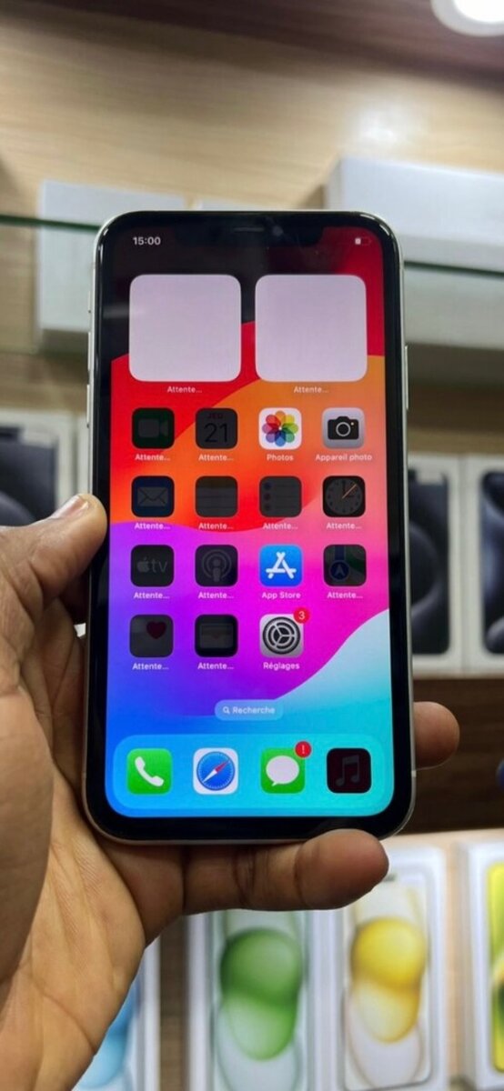 iPhone modèle blanc 64G