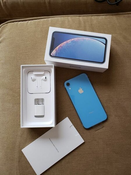 iPhone XR 64GB