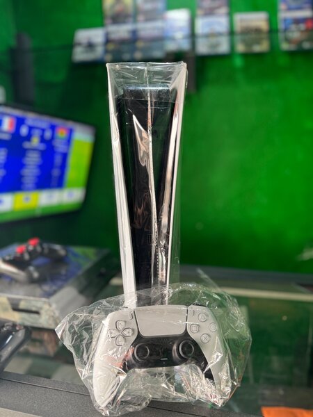 PS5 DIGITAL  10JEUX INSTALLÉS