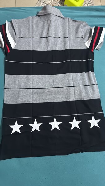 Polo rayé élégante homme