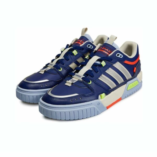 Jolie chaussures fille comme garçon