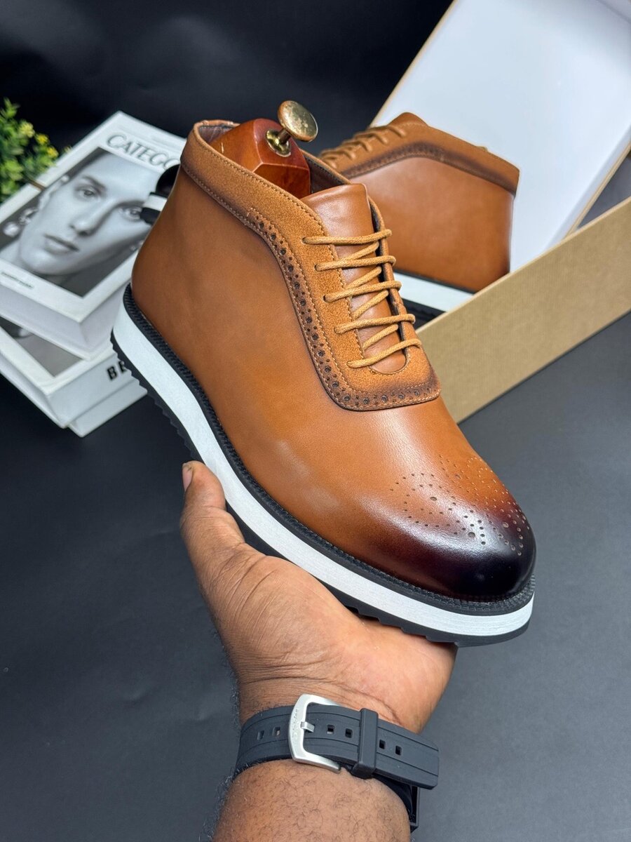 BERLUTI BROWN AND COFFEE