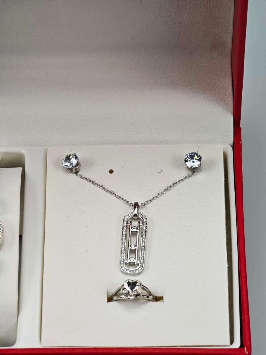 Ensemble Bijoux & Montre Élégants