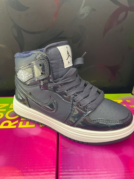 Джорданы Зима