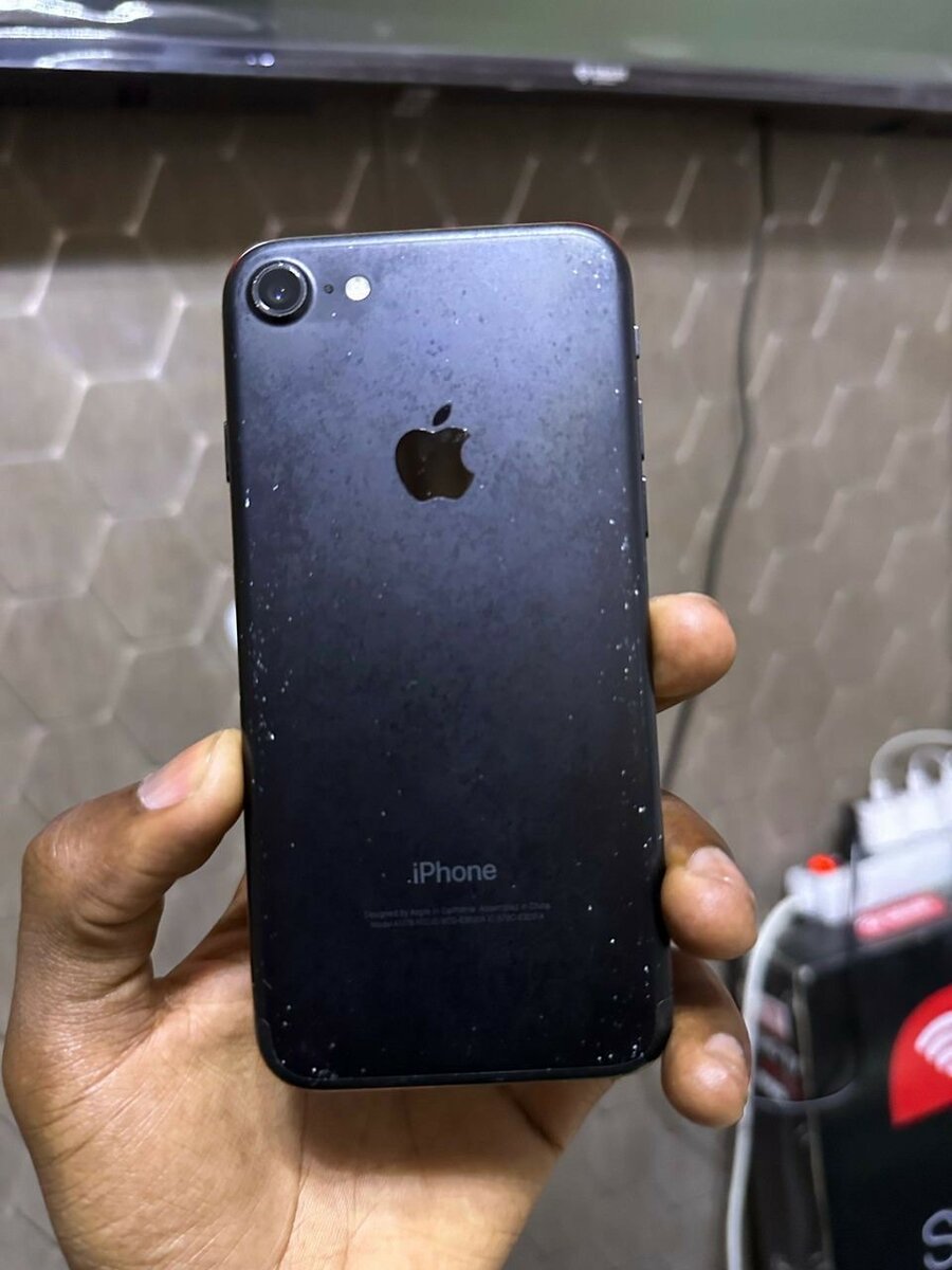 iPhone 7 32giga tout passe propre