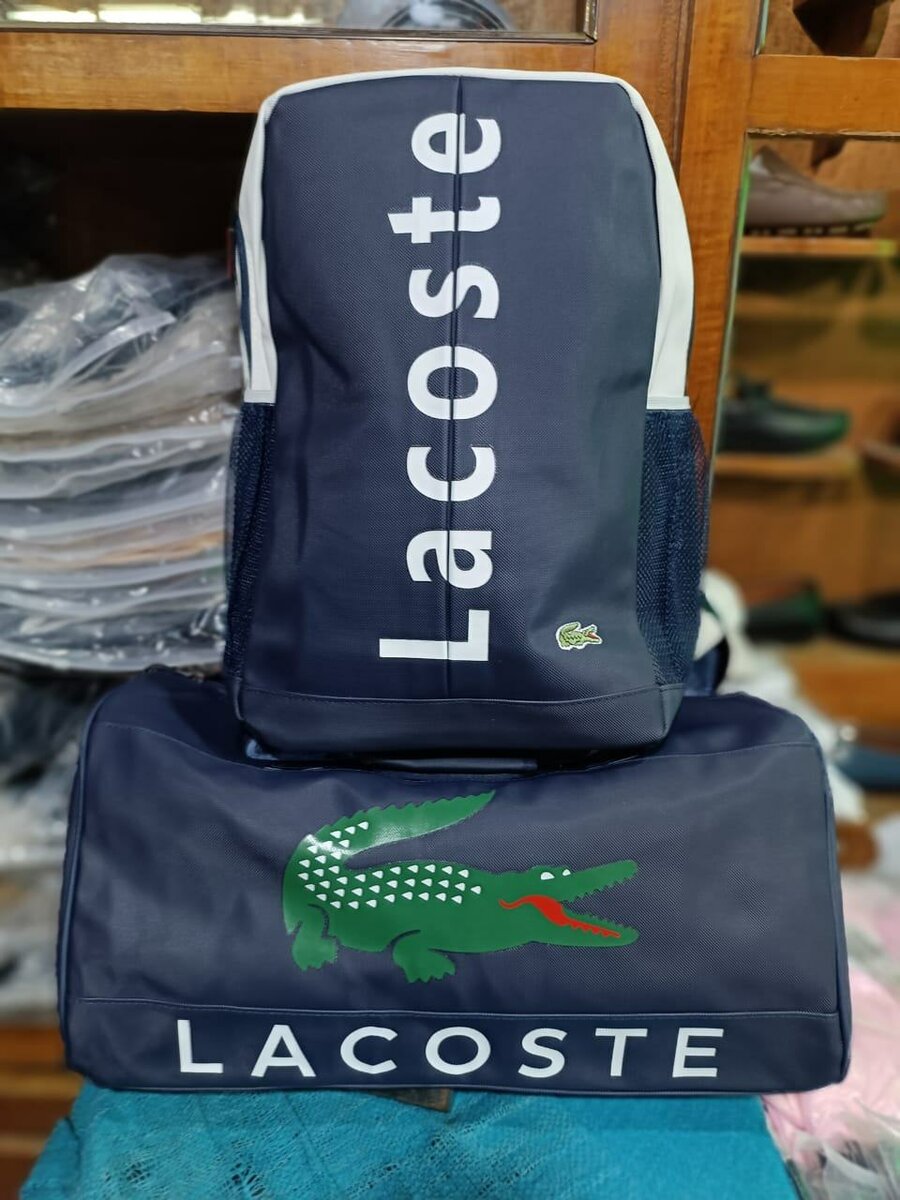 Sacs de sport Lacoste élégants