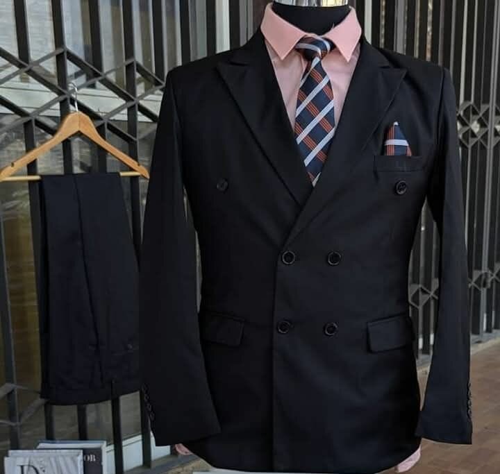 Double breasted suits