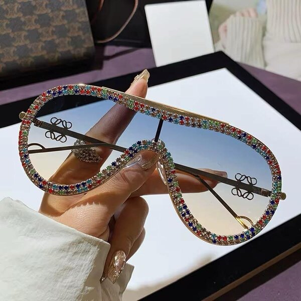 Lunettes de soleil étincelantes