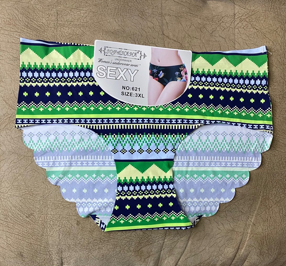 Seamless pants for women