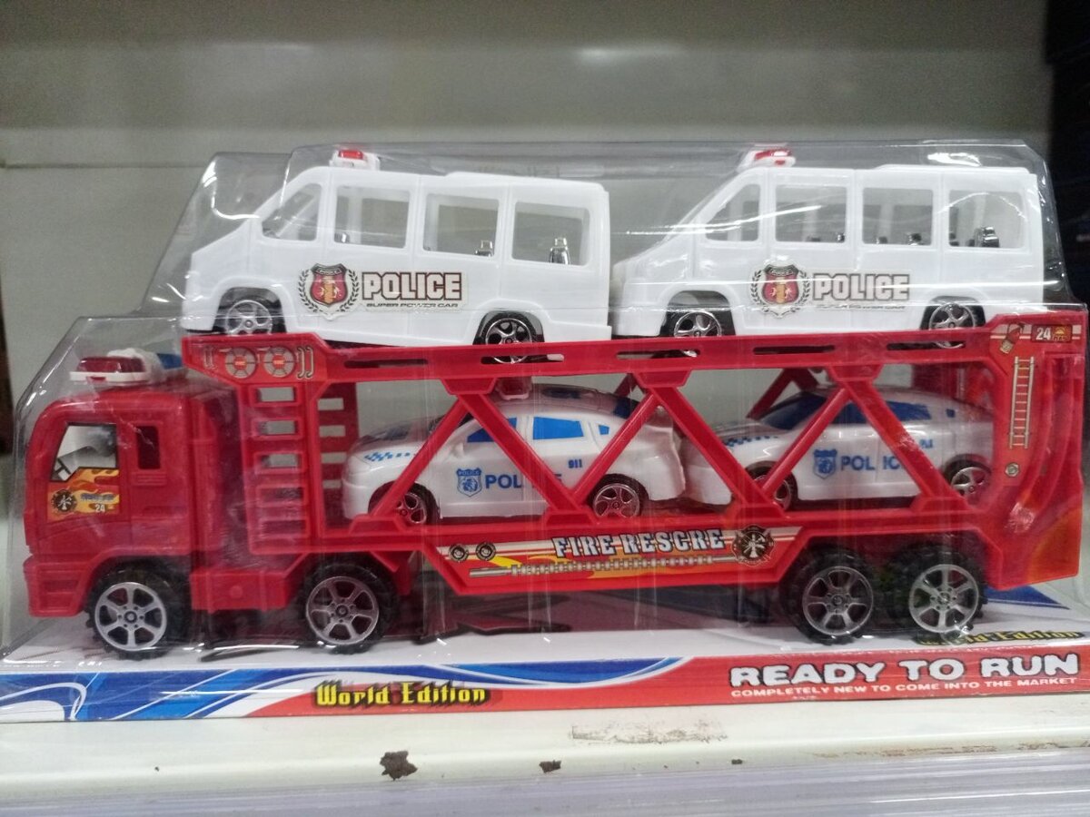 Transporteur de voitures de police jouet