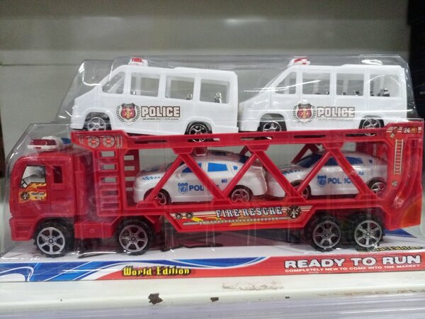 Transporteur de voitures de police jouet