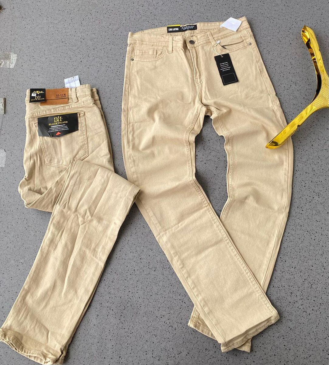 Khaki jeans