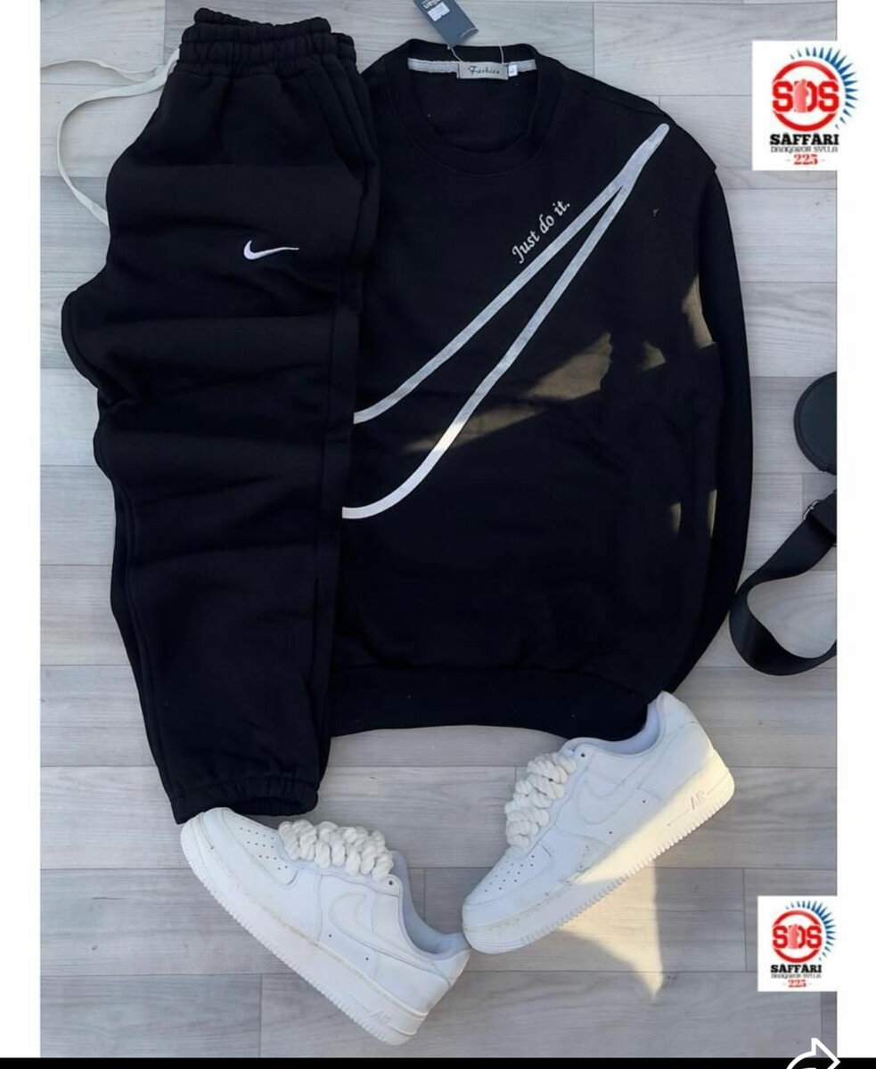 Ensemble survêtement Nike
