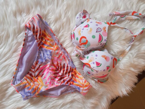 Women's two-piece swimsuit