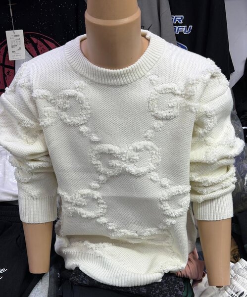 Pull tricoté à motifs