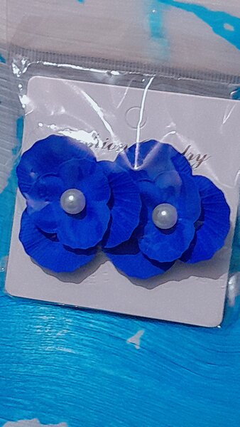 Boucles d'oreilles florales dorées