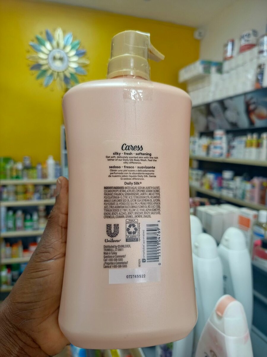 Caress Body Wash - 30oz / 887ml