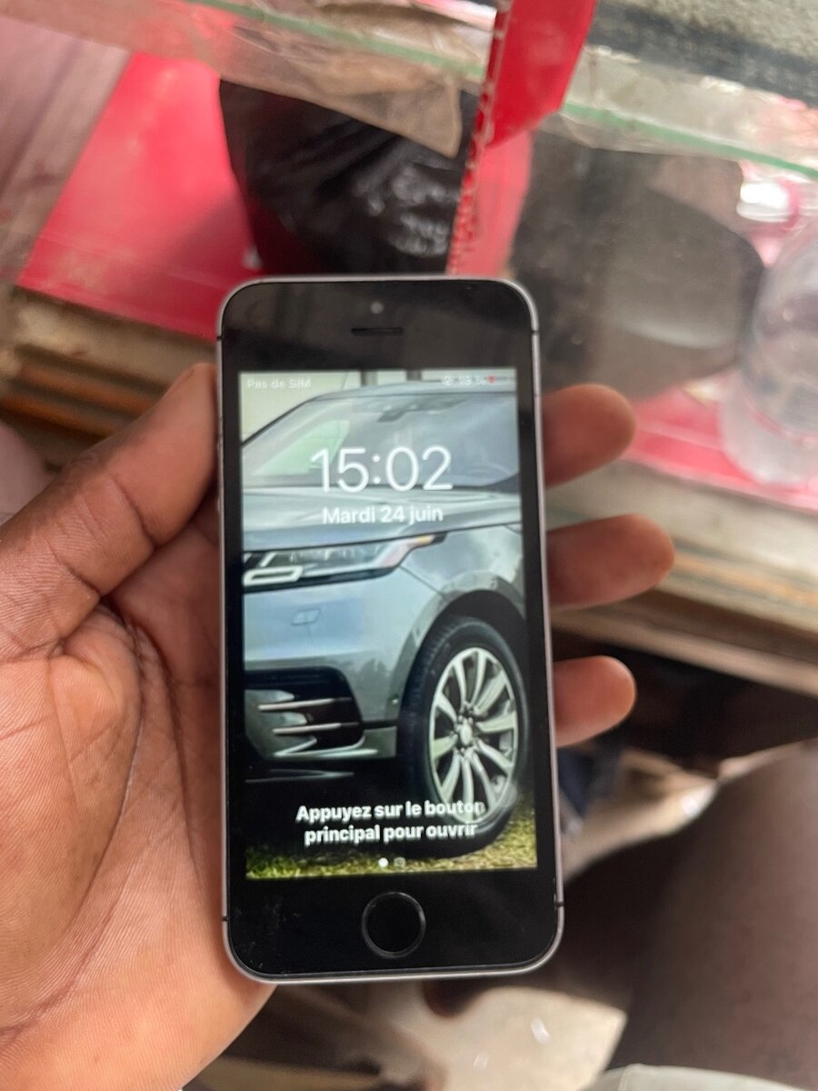 iPhone compact 32 Go