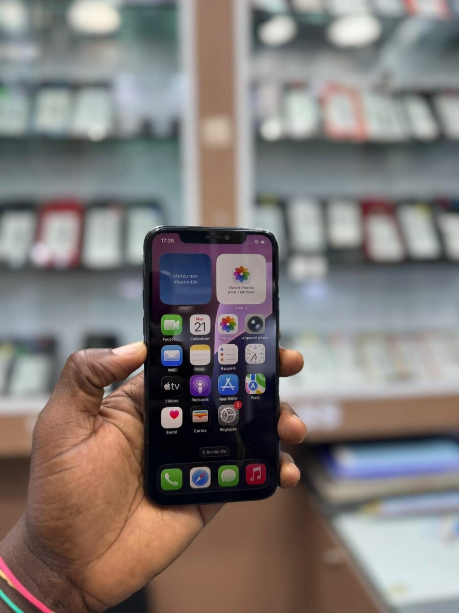 iPhone 11 Pro 2nd main