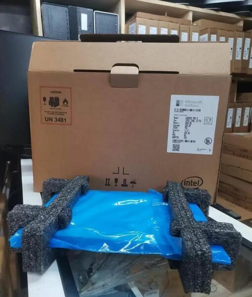 Microsoft surfaces pro 5 i5