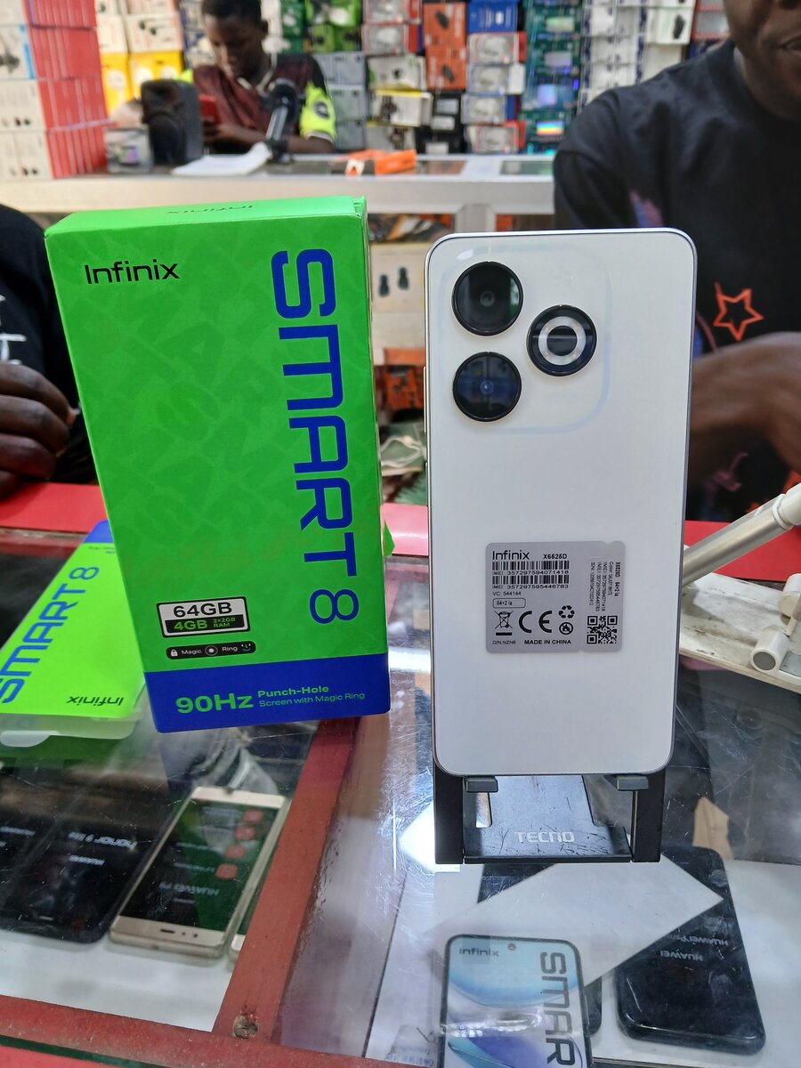 Infinix smart 8 64 GB