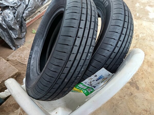 Pneus Kapsen 165/70 R14 HLD9