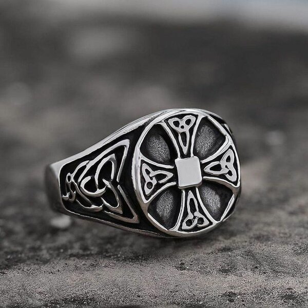 Man ring