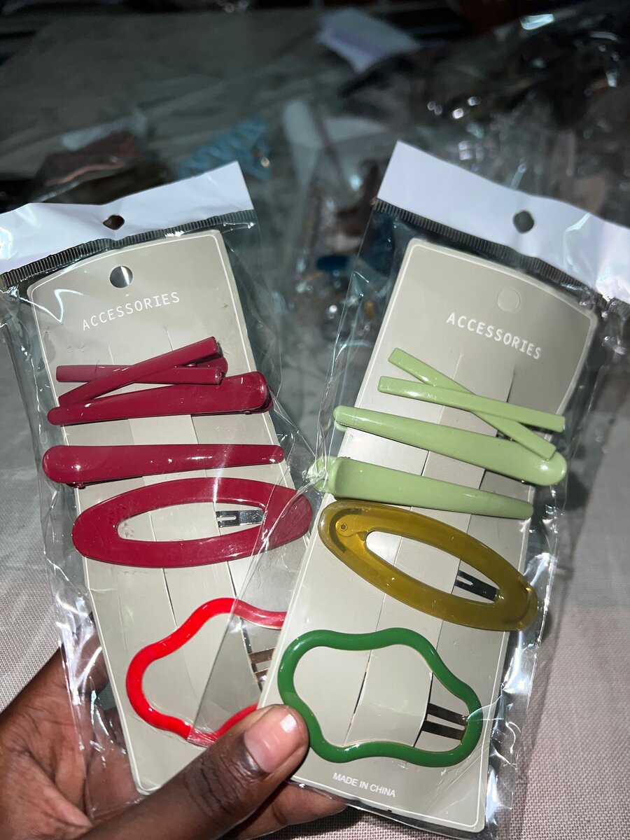 Ensemble de barrettes colorées