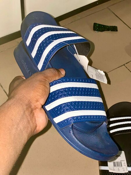 Tongs Adidas Adilette