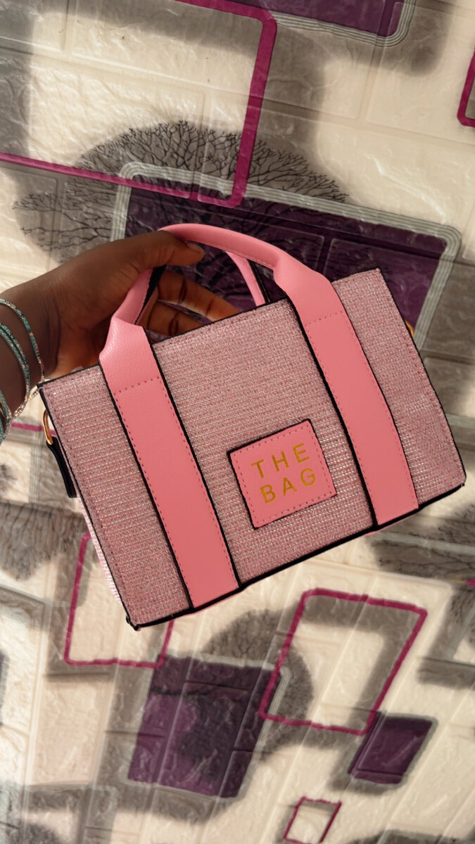 Sac à main pailleté rose élégant