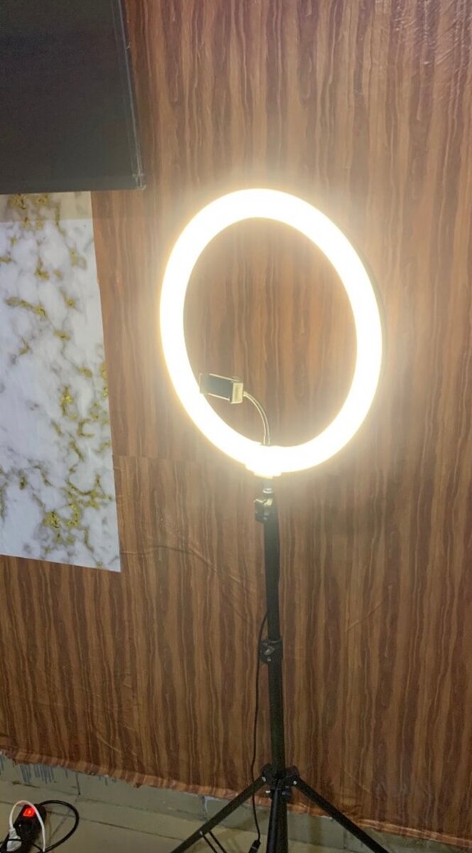 Anneau lumineux LED réglable