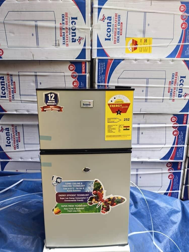 Table top double door fridge Brand nasco