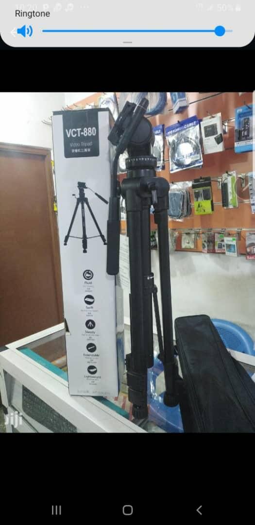 VCT 880 TRIPOD