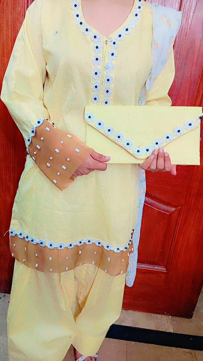 Cotton stiched 5 p dress