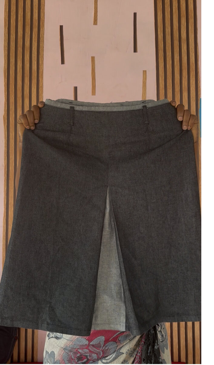 Jupe grise élégante