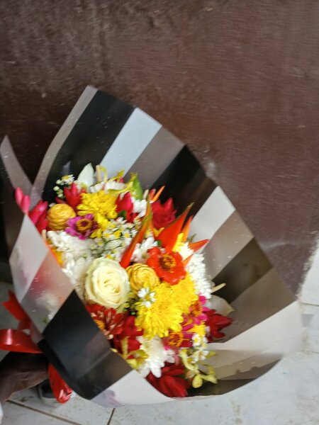 Bouquet fleuri vibrant