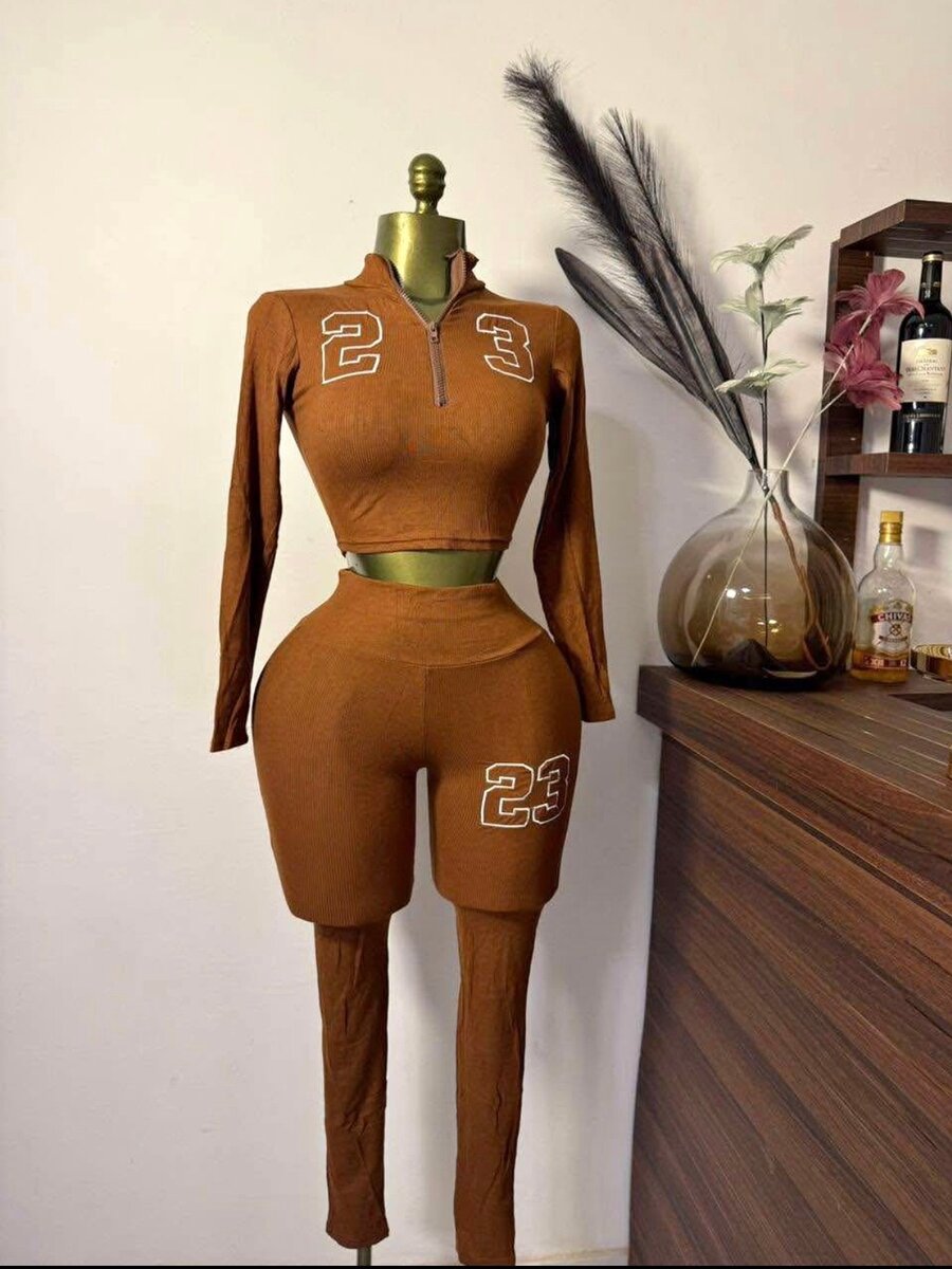 Ensemble de sport élégant