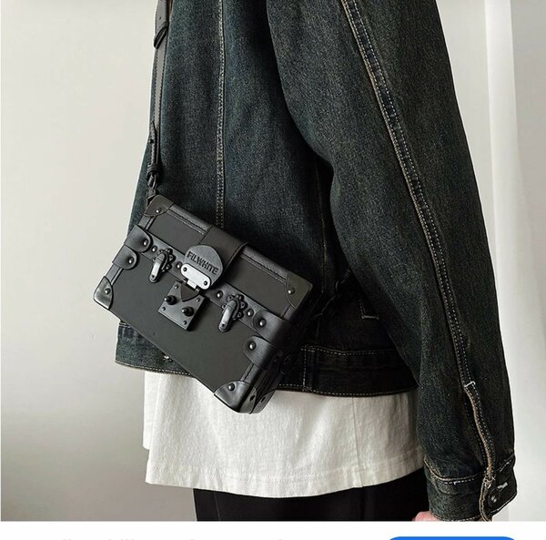 Stylish Box Shoulder Bag