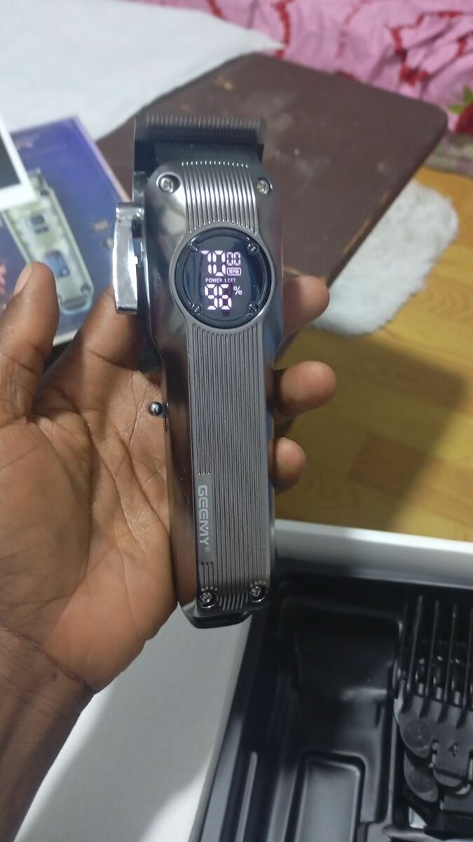 Tondeuse Professionnelle Geemy