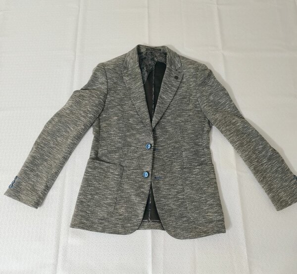 Пиджак в отличном состоянии