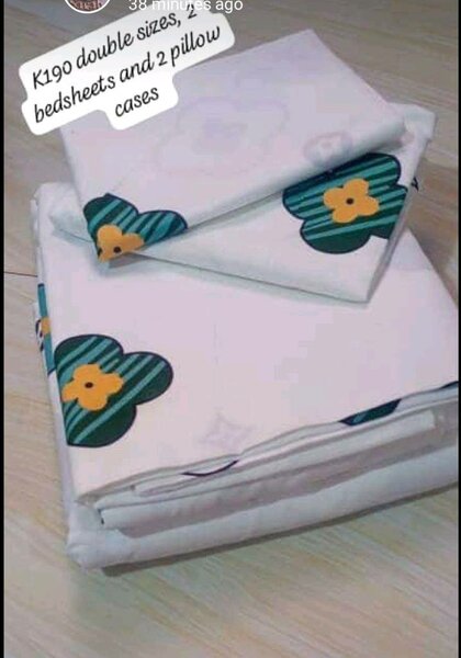 Bed linen set (2 sheets and 2 pillowcases)