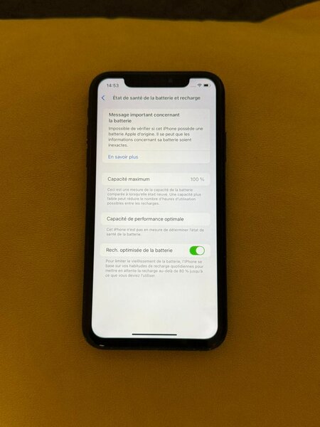 iPhone XR noir, 64 Go