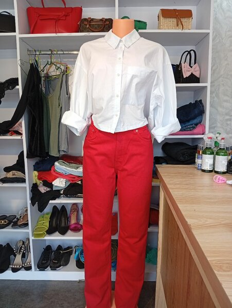 Red Zara jeans and white shirt
