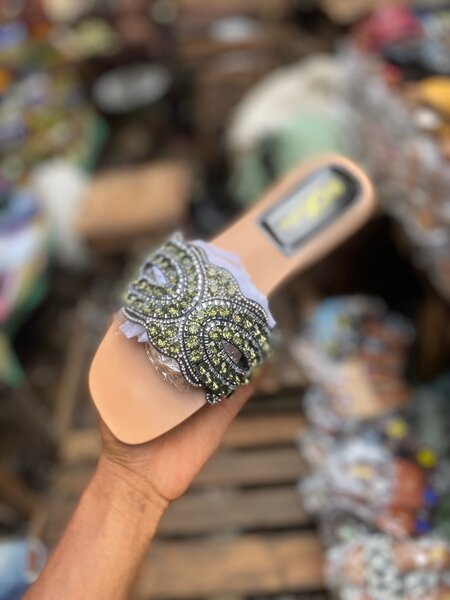 Sandales ornées élégantes