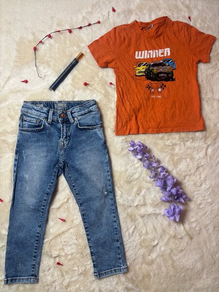 Ensemble T-shirt et Jeans Enfant