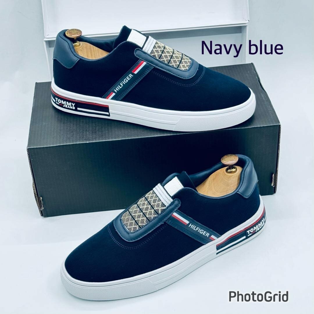 TOMMY HILFIGER NAVY BLUE