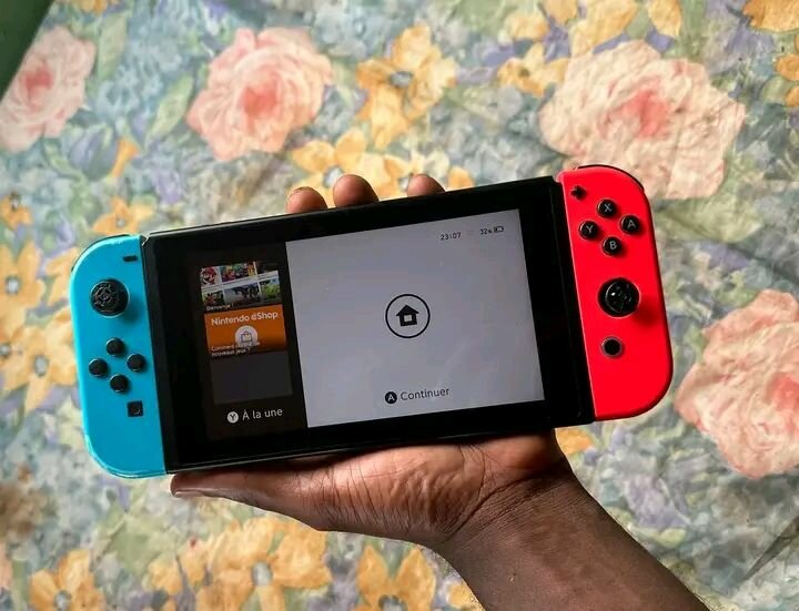 Console de jeu portable Nintendo