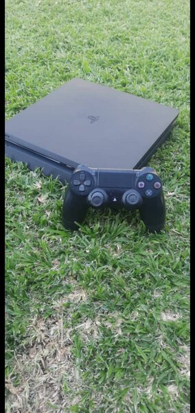 Ps4 slim